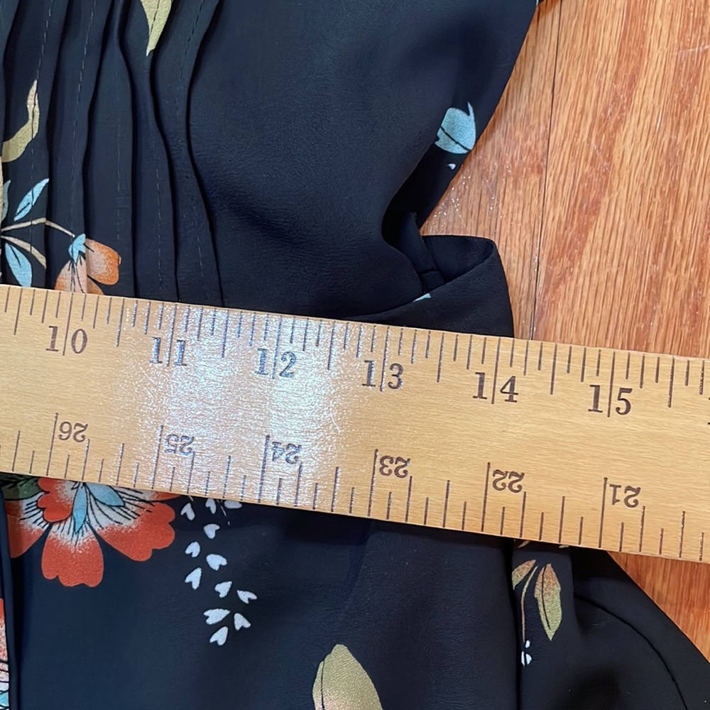 Nanette by Nanette Lepore Black Floral Pin tuck Dress Size 10 Tie Waist Buttons - Picture 11 of 14